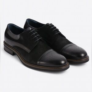 Men’s genuine leather/ suede shoes.